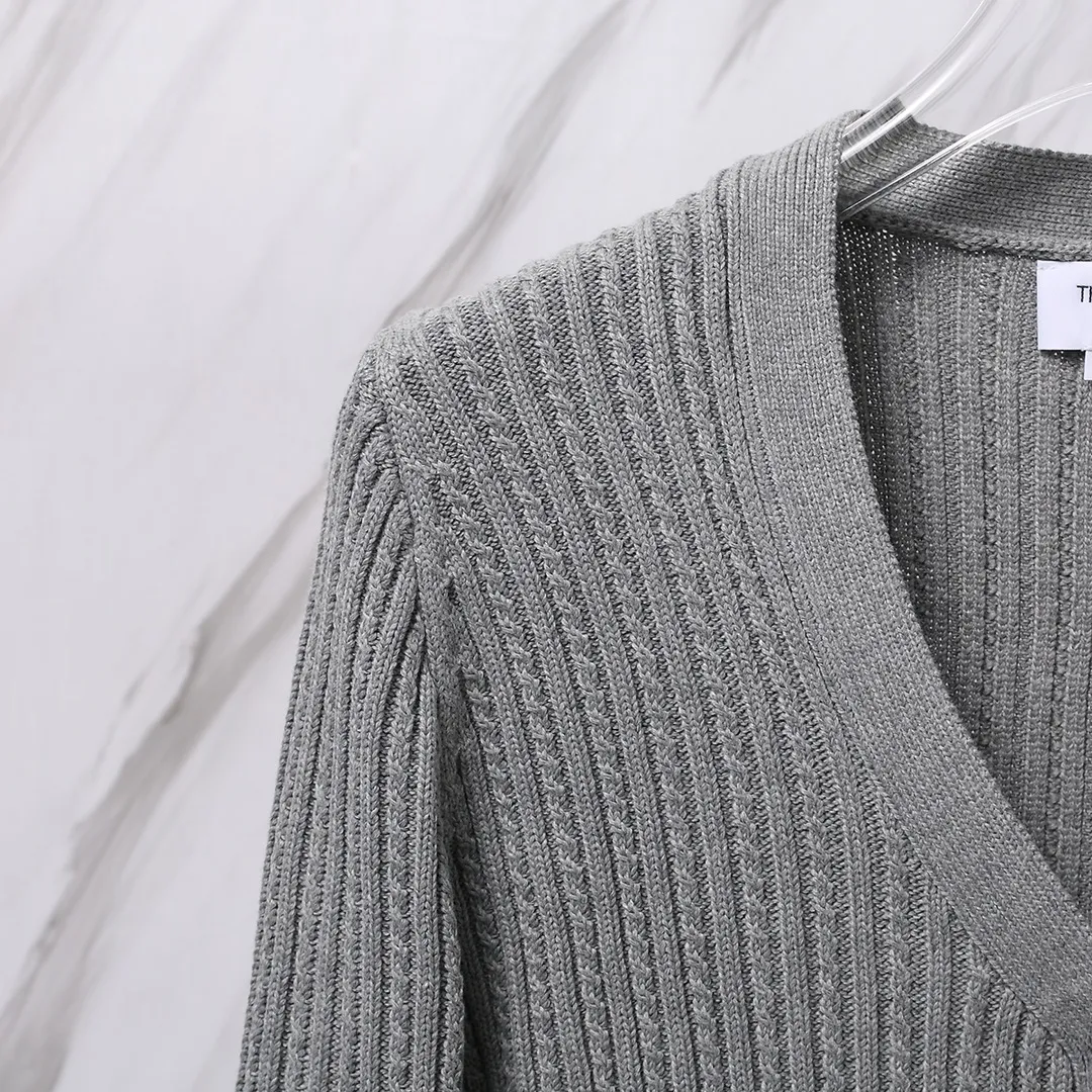 ：M 10（TB ） THOM BROWNE .TB Breathable ：White/Gray Size：1/2/3